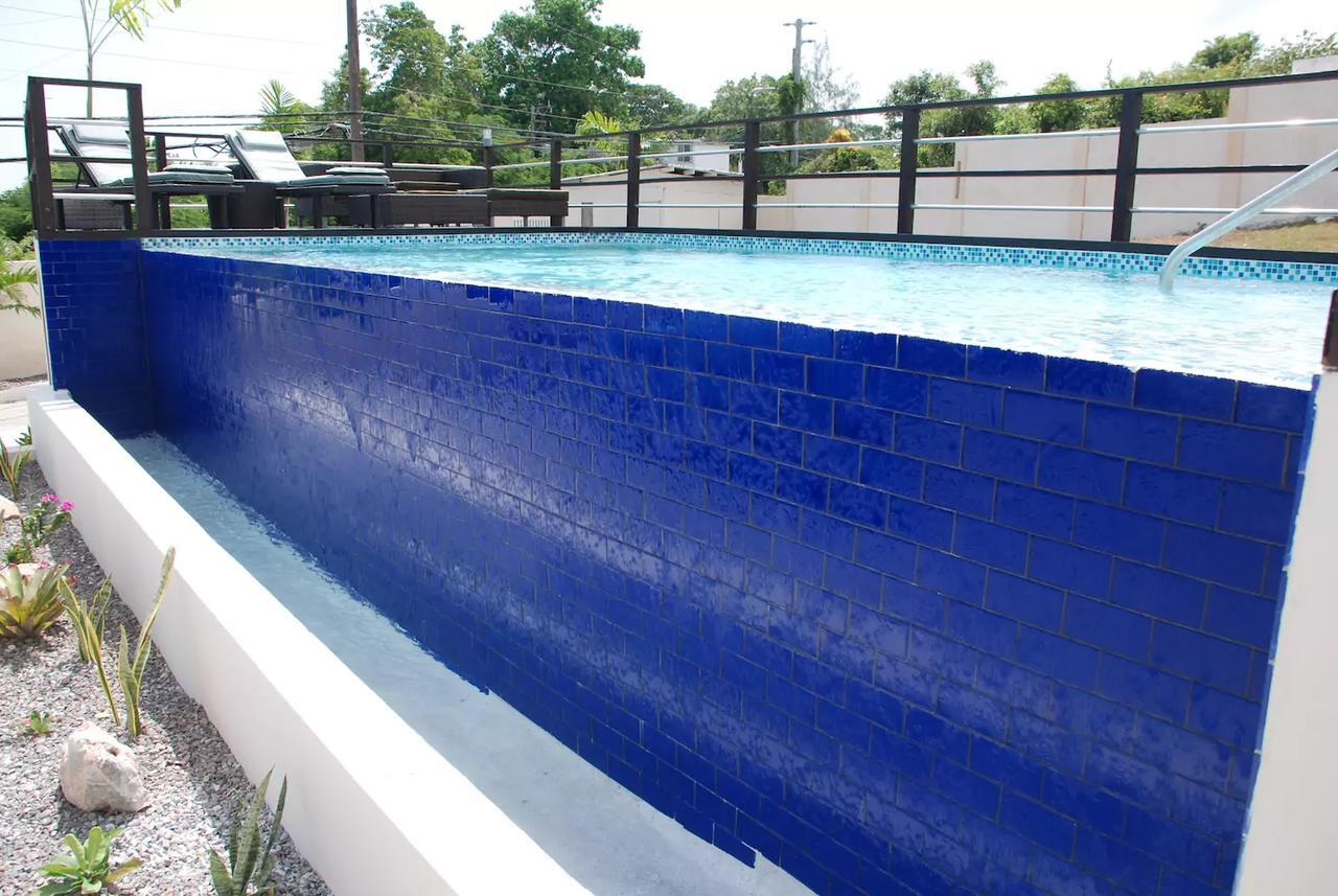 Family Complex Beside Beach W/Pool Montego Bay #1 Esterno foto