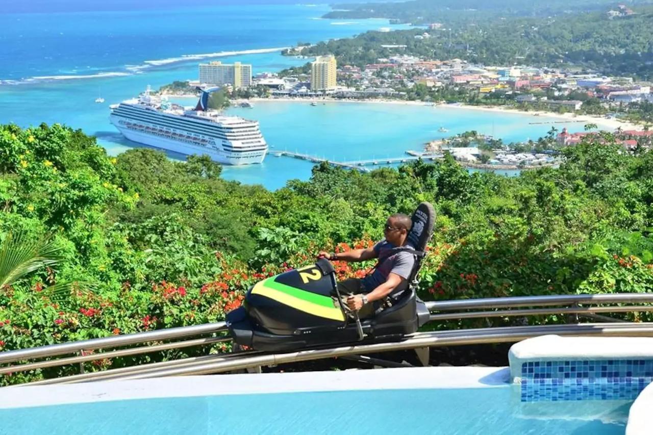 Family Complex Beside Beach W/Pool Montego Bay #1 Esterno foto