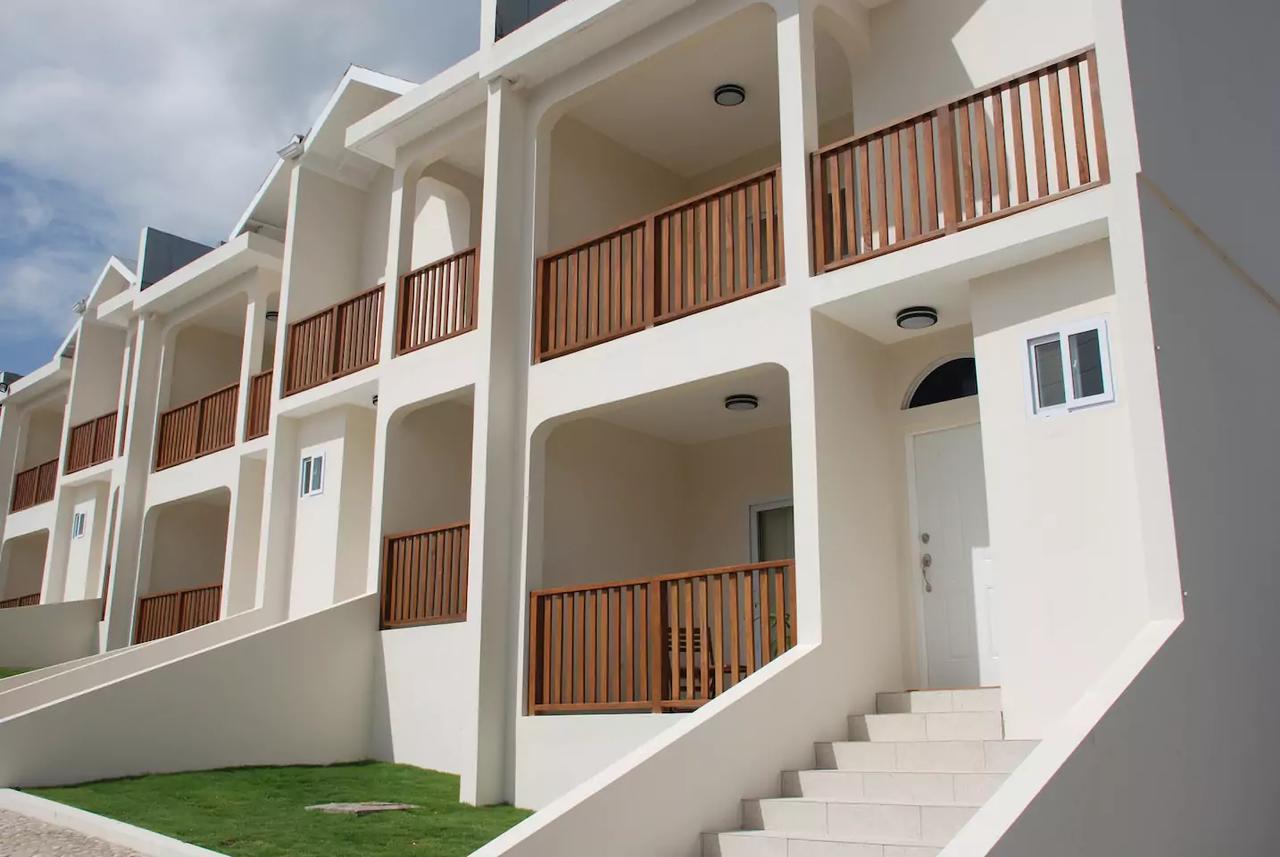 Family Complex Beside Beach W/Pool Montego Bay #1 Esterno foto