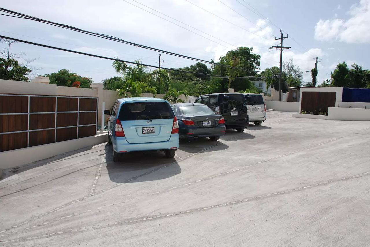 Family Complex Beside Beach W/Pool Montego Bay #1 Esterno foto
